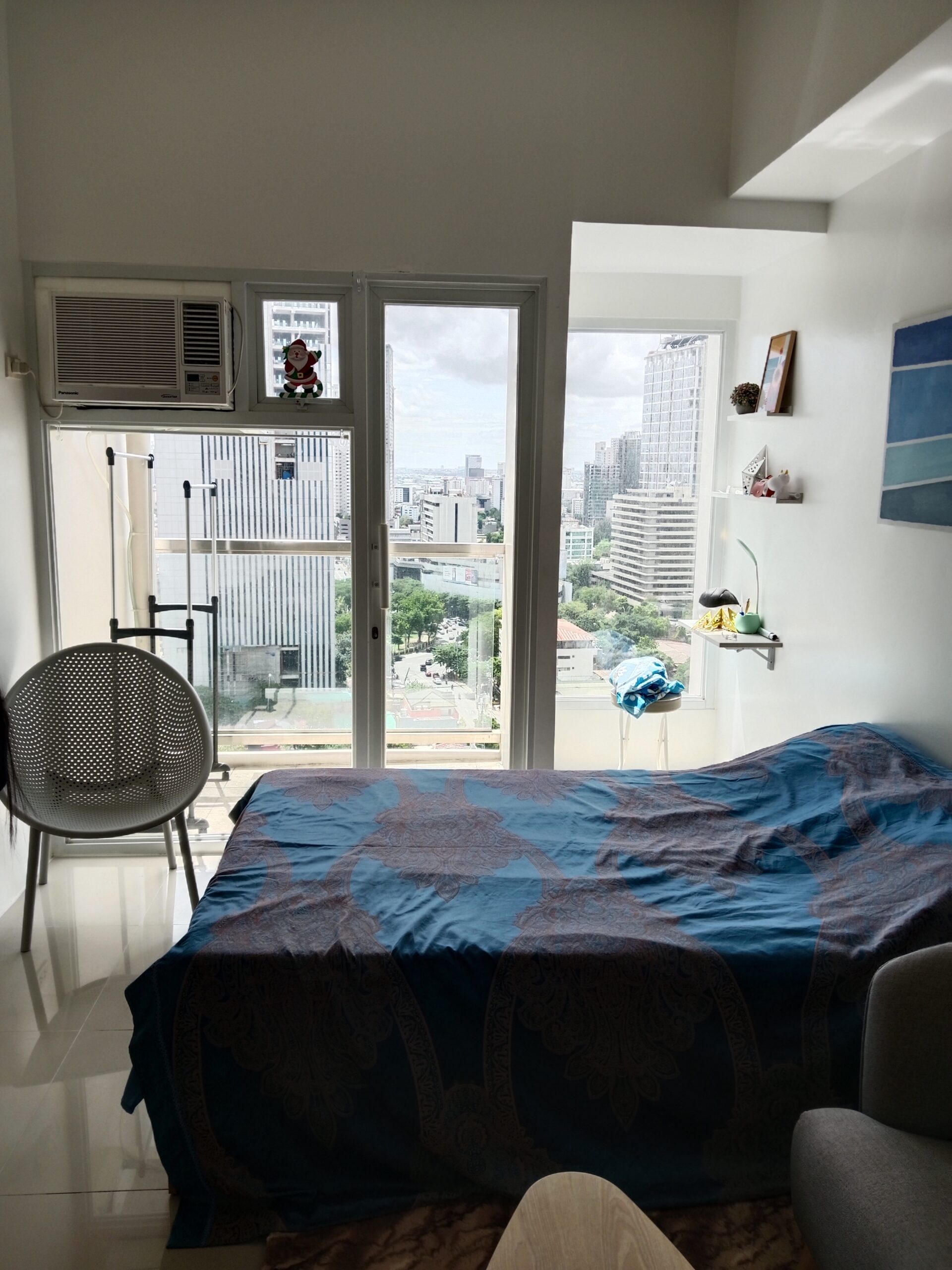 Studio with Balcony in City Soho