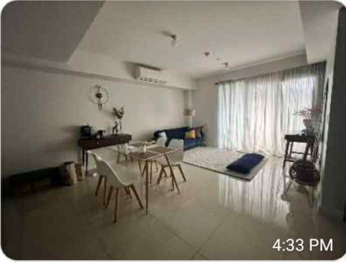 1BR with Balcony In Alcoves Condominium