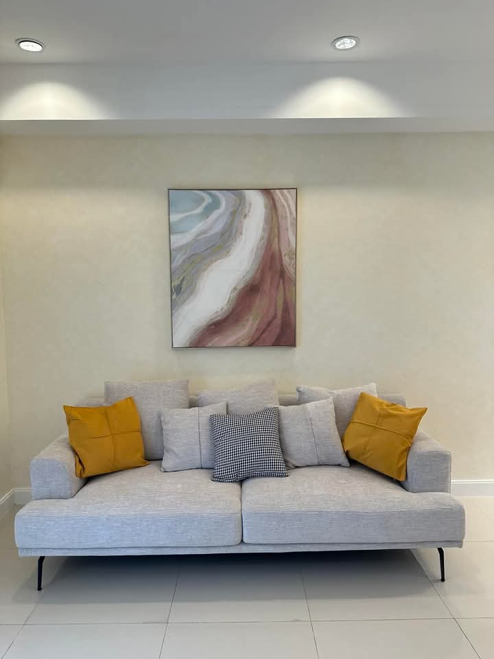 Elegant 1BR in Alcoves Condominium