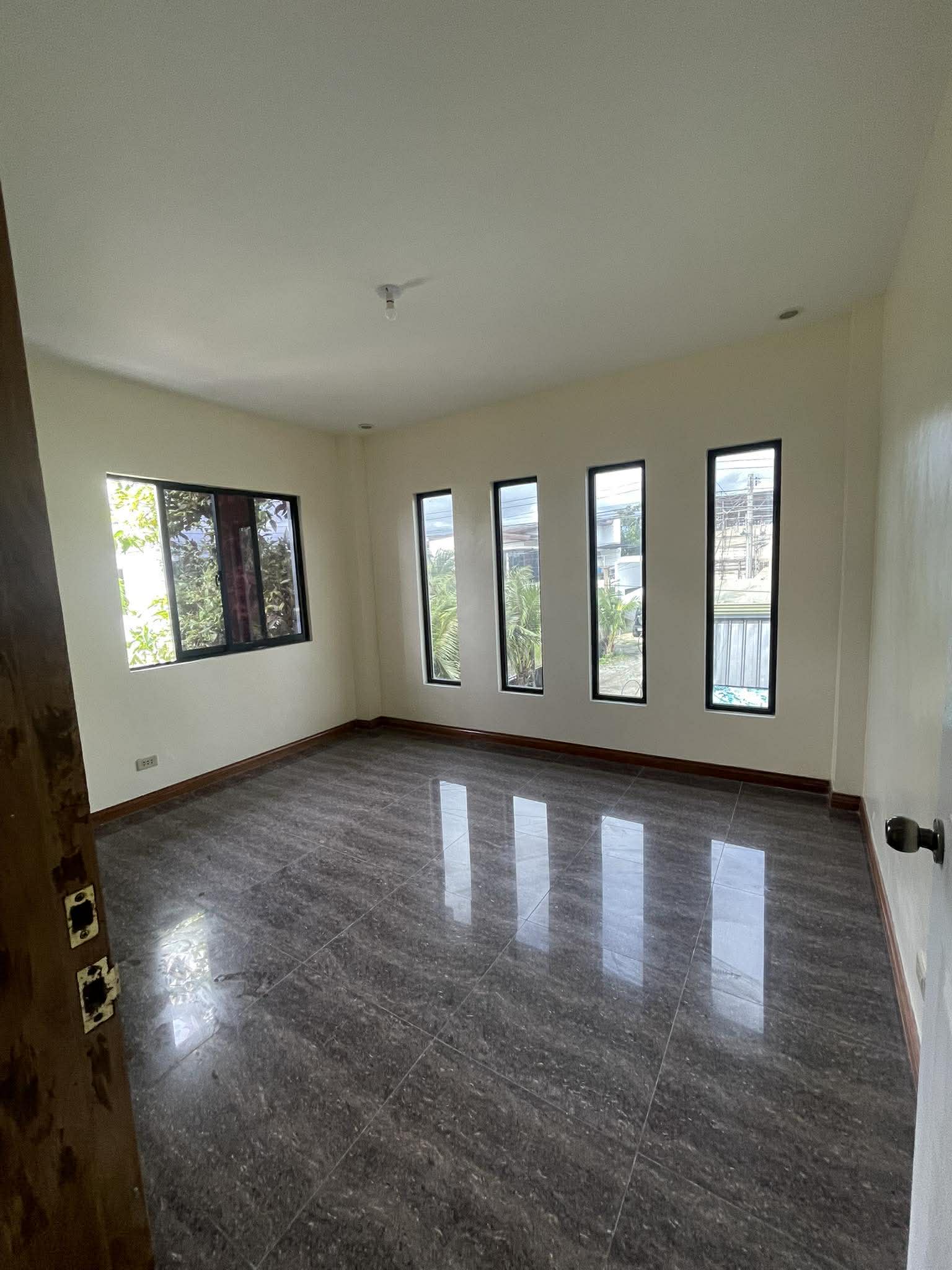 Spacious House For Rent In Liloan