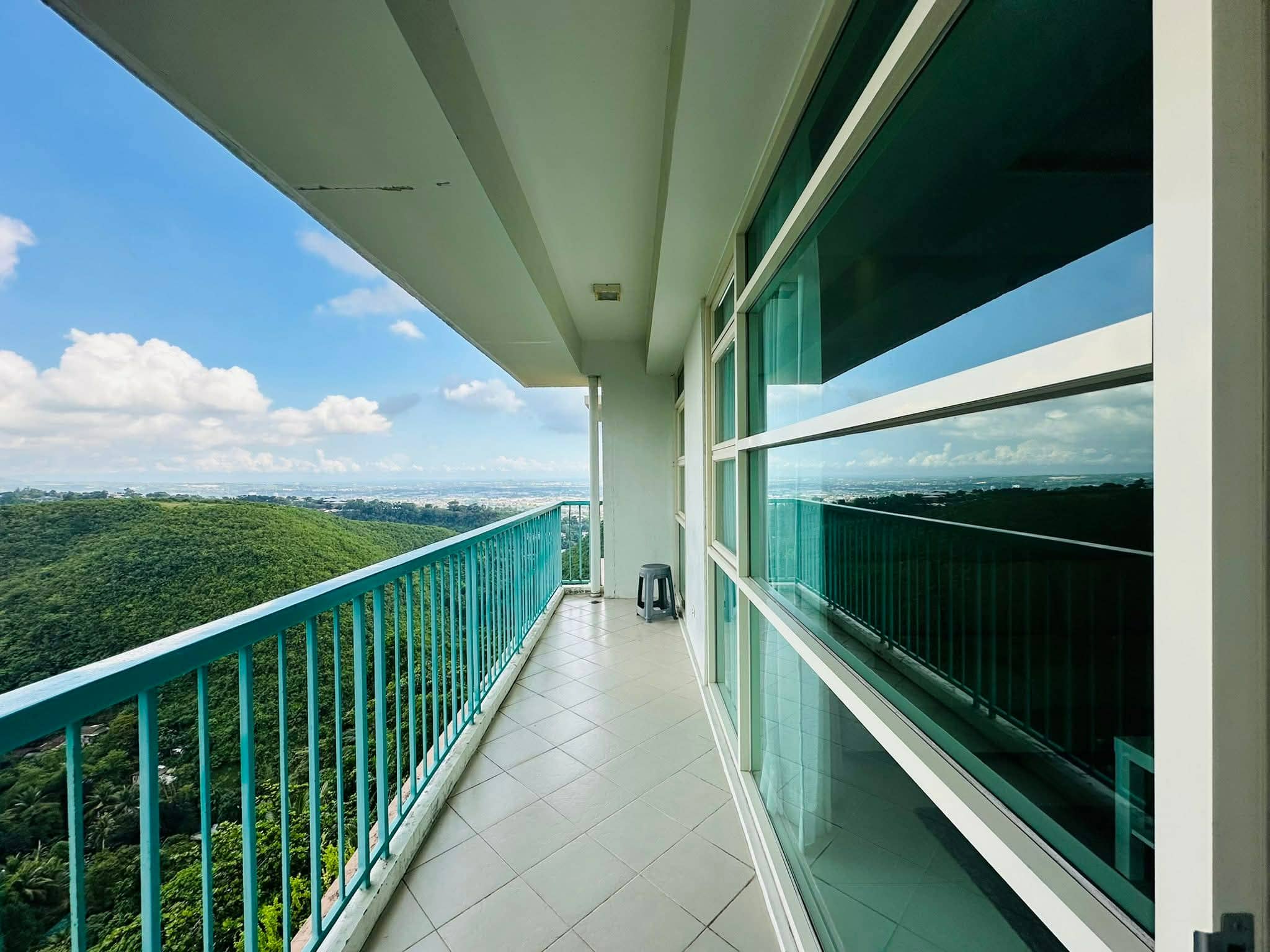 3-Bedroom Condo for Sale in Citylights Gardens Lahug