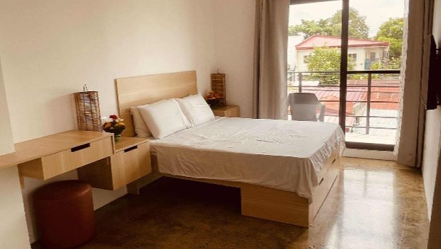 3-Bedroom Bali-Style Home with Private Jacuzzi Pool in Mactan